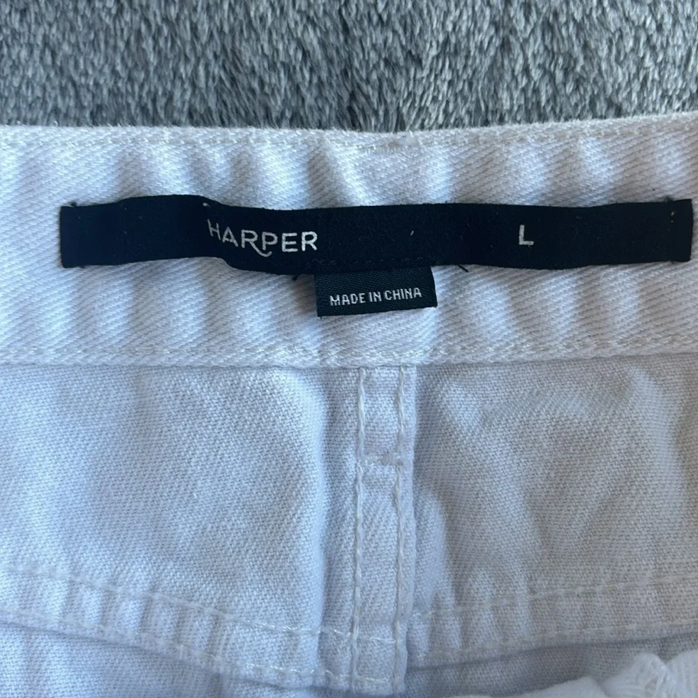 Harper Mini Skirt in White Denim Size Large EUC